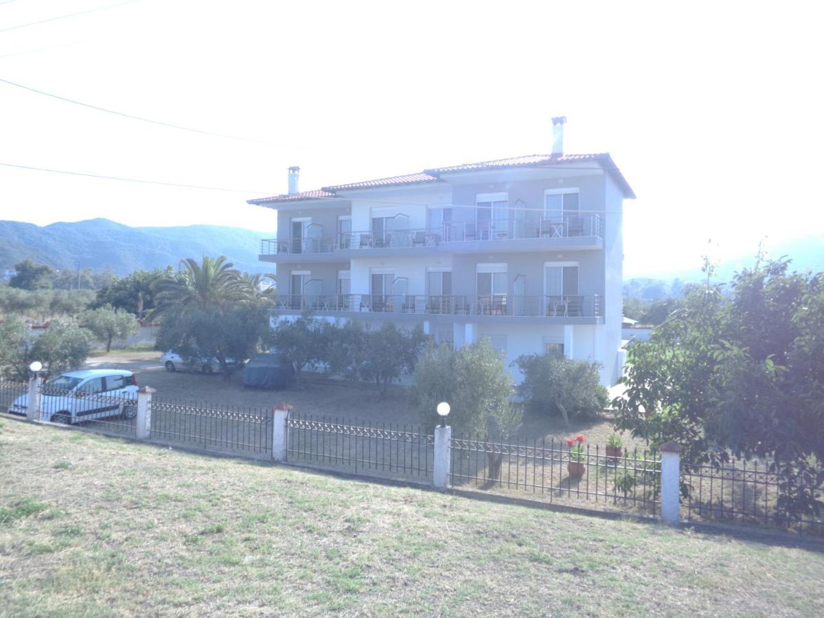 Vergina Pension Сарти Экстерьер фото